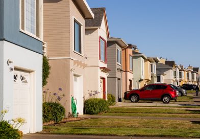 30-year fixed mortgage rate spikes Thursday to 7.45%